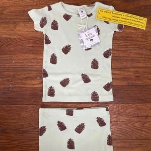 Kate Quinn Organics sleep set